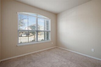 15820 Oak Pointe Dr in Fort Worth, TX - Building Photo - Building Photo