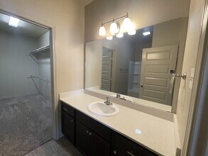 6704 Pontiac Ave in Lubbock, TX - Foto de edificio - Building Photo
