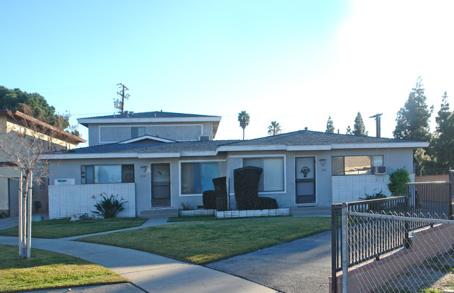 122 Vecino Dr in Covina, CA - Building Photo - Building Photo