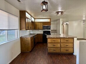 763 S Sunset Dr in Cedar City, UT - Building Photo - Building Photo