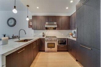 1400 Hudson St in Hoboken, NJ - Building Photo - Building Photo
