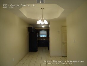 201 Gastel Cir-Unit -A in Edinburg, TX - Foto de edificio - Building Photo