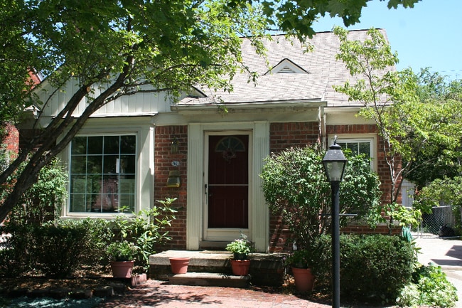 property at 462 Moran Rd