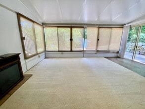 256 Bent Creek Ranch Rd in Asheville, NC - Building Photo - Building Photo