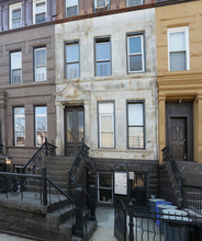 526 Putnam Ave in Brooklyn, NY - Building Photo - Building Photo