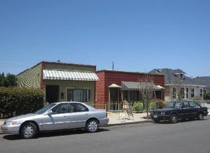 L Street Apartments in San Diego, CA - Building Photo - Building Photo