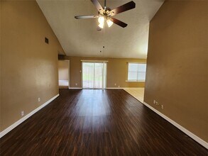 1314 Mossridge Dr in Missouri City, TX - Building Photo - Building Photo