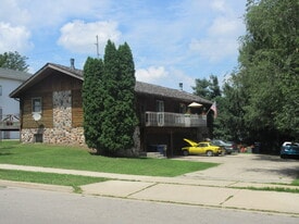 3113-3115 Randolph Rd in Janesville, WI - Building Photo