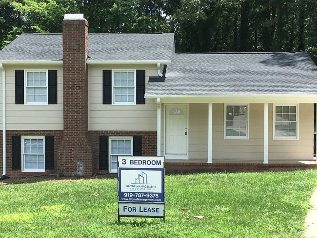 501 Smokeridge Ln in Raleigh, NC - Building Photo - Building Photo