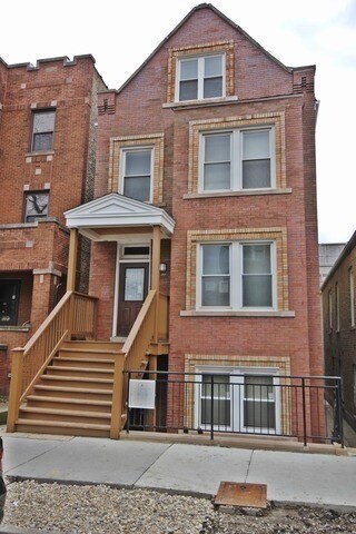 2215 W Medill Ave-Unit -2 in Chicago, IL - Building Photo
