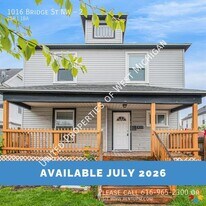 1016 Bridge St NW in Grand Rapids, MI - Building Photo