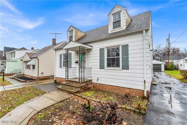 15312 Benhoff Dr in Maple Heights, OH - Building Photo - Building Photo