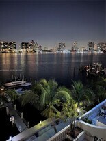 17900 N Bay Rd in Sunny Isles Beach, FL - Building Photo