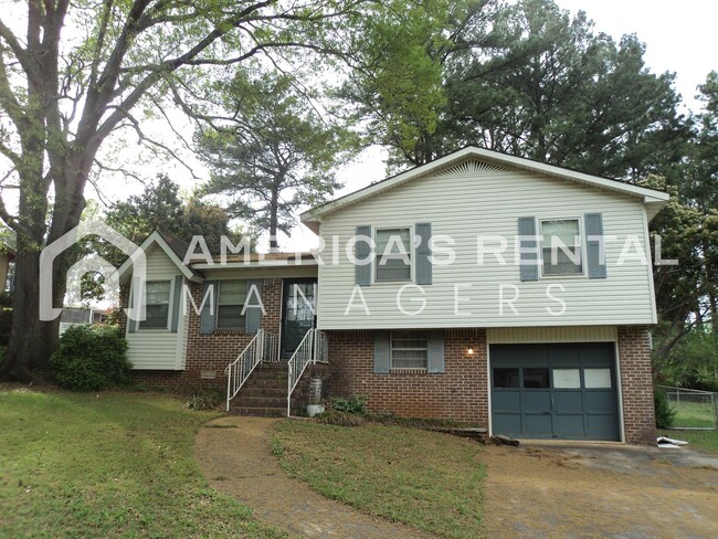 118 Greenridge Terrace in Hueytown, AL - Building Photo - Building Photo