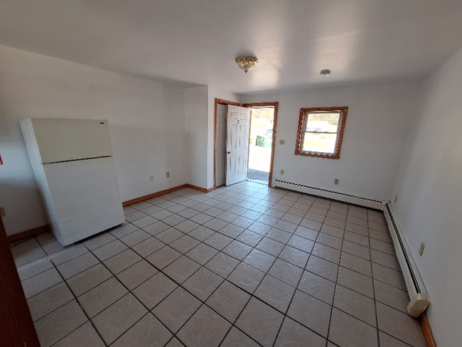 2071 Ulster Ave in Lake Katrine, NY - Building Photo - Building Photo