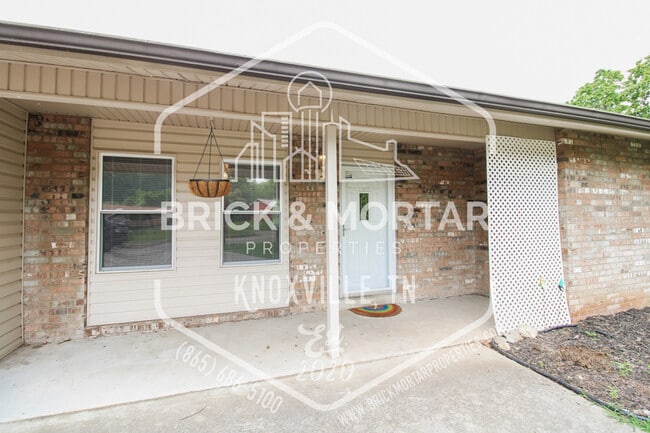 1121 Magnet Pl SE in Knoxville, TN - Building Photo - Building Photo