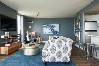 1700 N Clark St in Chicago, IL - Building Photo - Building Photo