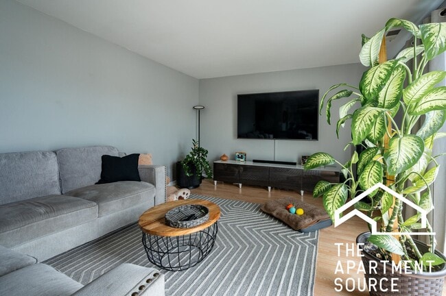 2300 N Harlem Ave in Elmwood Park, IL - Building Photo - Building Photo