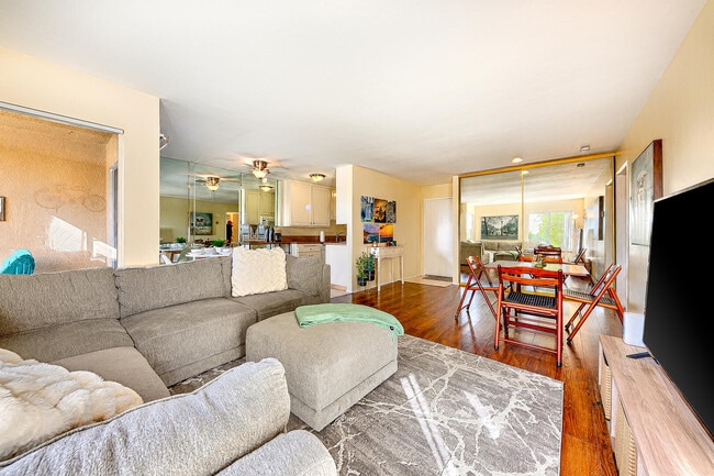property at 1855 Diamond St
