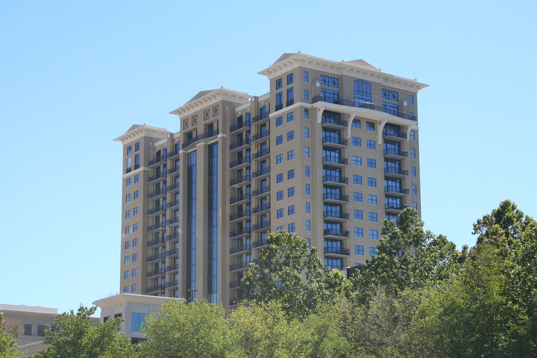 Ovation Buckhead Plaza in Atlanta, GA - Building Photo