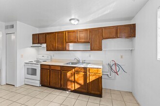 4535 E Bellevue St in Tucson, AZ - Building Photo - Building Photo