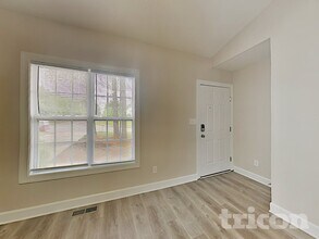 812 Danley Ln in Knightdale, NC - Foto de edificio - Building Photo