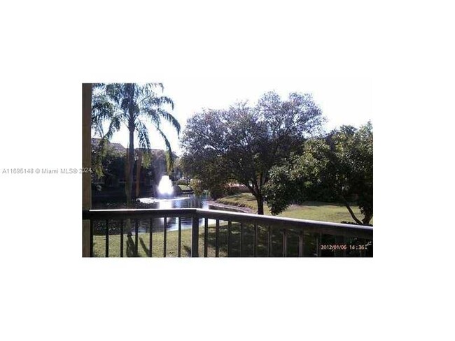 8741 Wiles Rd in Coral Springs, FL - Building Photo - Building Photo