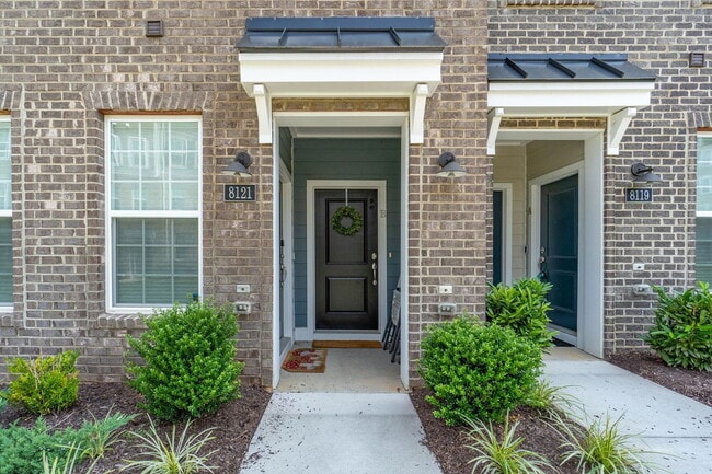 8121 Wistar Creek Dr in Henrico, VA - Building Photo - Building Photo