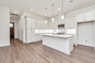 221 Cockerel St in Houston, TX - Building Photo - Building Photo