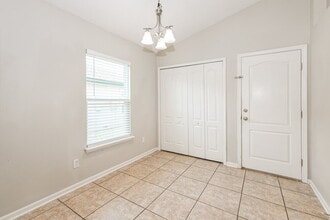 4196 Great Falls Loop, Unit 1806 in Middleburg, FL - Building Photo - Building Photo