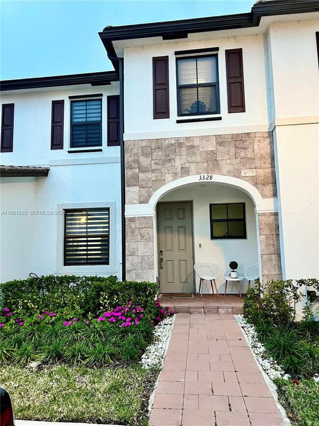 3328 W 114th Terrace in Hialeah, FL - Building Photo - Building Photo