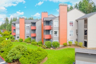 The Diplomat in Silverdale, WA - Foto de edificio - Building Photo