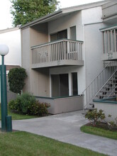 5978 Rancho Mission Rd in San Diego, CA - Building Photo - Building Photo