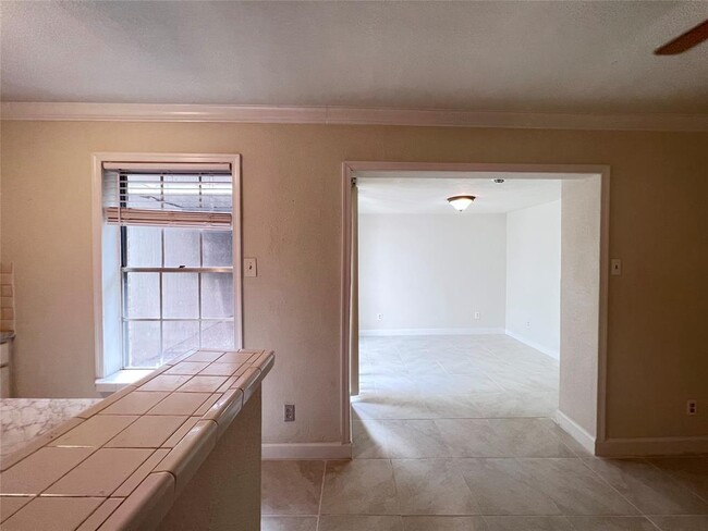 11805 Algonquin Dr photo'