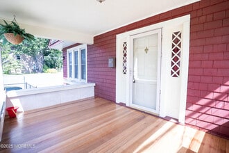 205 Jackson St in Matawan, NJ - Building Photo - Building Photo