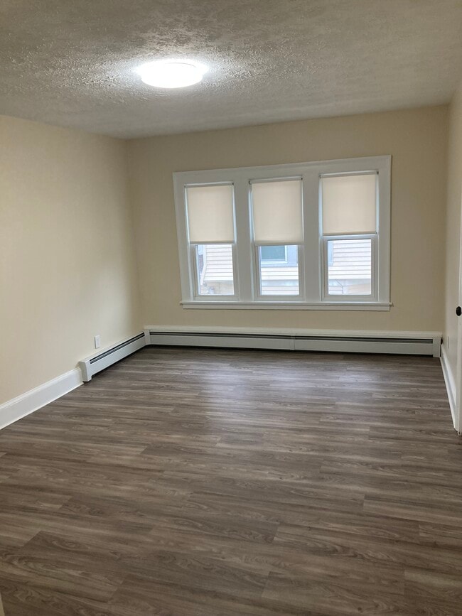 83 Connecticut Blvd, Unit 83 3rd floor