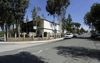 Lakeview Village in Lake Elsinore, CA - Building Photo - Building Photo