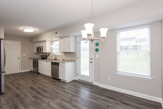 916 Clover Gap Dr in Charlotte, NC - Building Photo - Building Photo