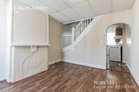 2923 Miles Ave photo'