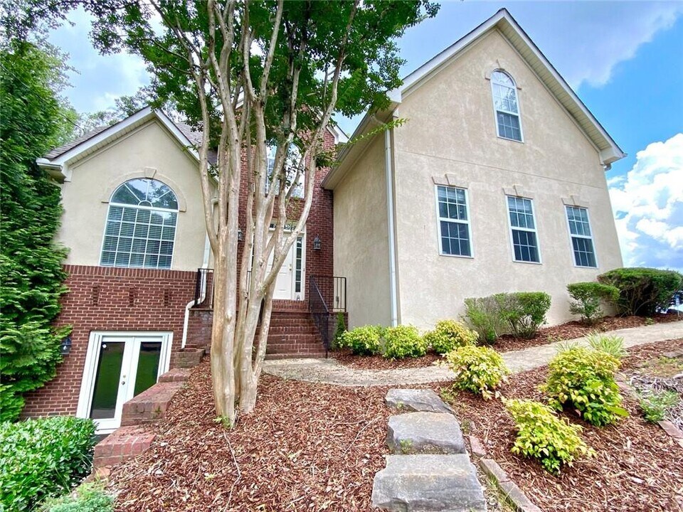 5923 Rosie Ln SE in Mableton, GA - Building Photo
