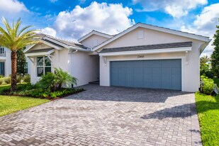 12468 Nautilus Cir in Palm Beach Gardens, FL - Building Photo
