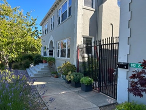 203 Howard St in Petaluma, CA - Building Photo - Building Photo