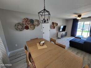 630 E Julie Dr in Tempe, AZ - Building Photo - Building Photo