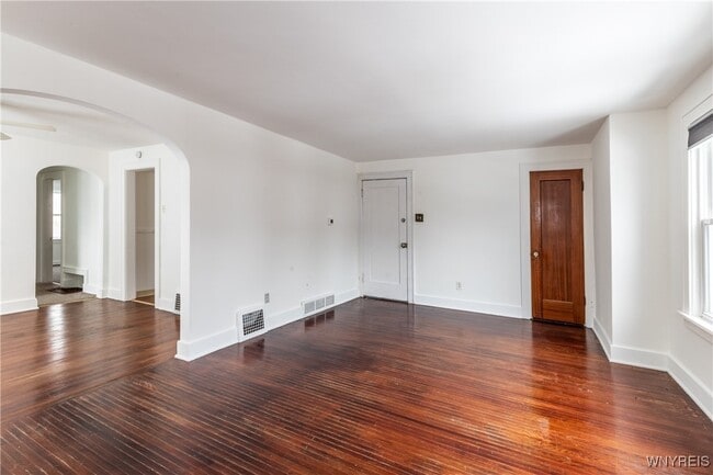 property at 189 Hamilton Dr