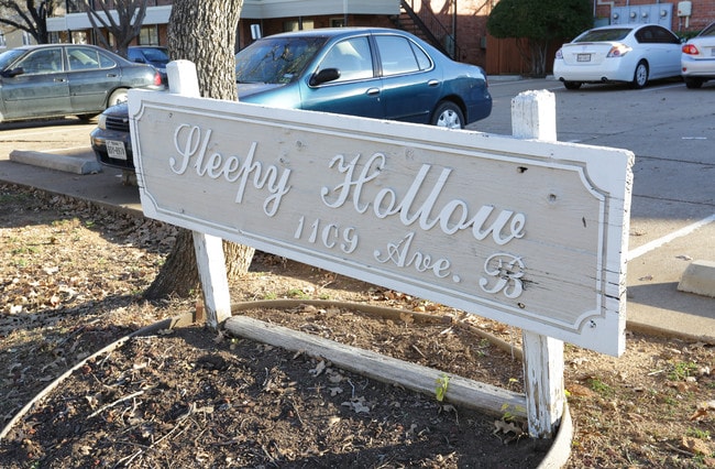 Sleepy Hollow Apartments in Denton, TX - Building Photo - Building Photo