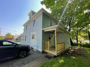 402 Electric St in Clarks Summit, PA - Building Photo - Building Photo