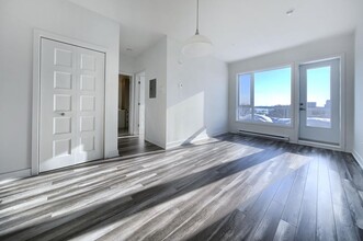 1 Rue Notre-Dame in Repentigny, QC - Building Photo - Building Photo