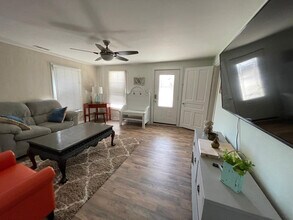 3041 Carpenter Upchurch Rd in Cary, NC - Building Photo - Building Photo