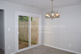 5953 Blackpoole Ln in Virginia Beach, VA - Building Photo - Building Photo