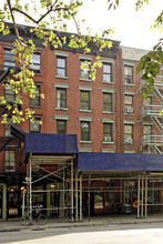343 E Tenth St in New York, NY - Building Photo - Building Photo